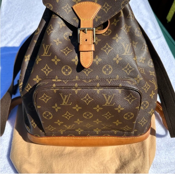 Louis Vuitton Montsouris GM Backpack - Picture 2 of 13